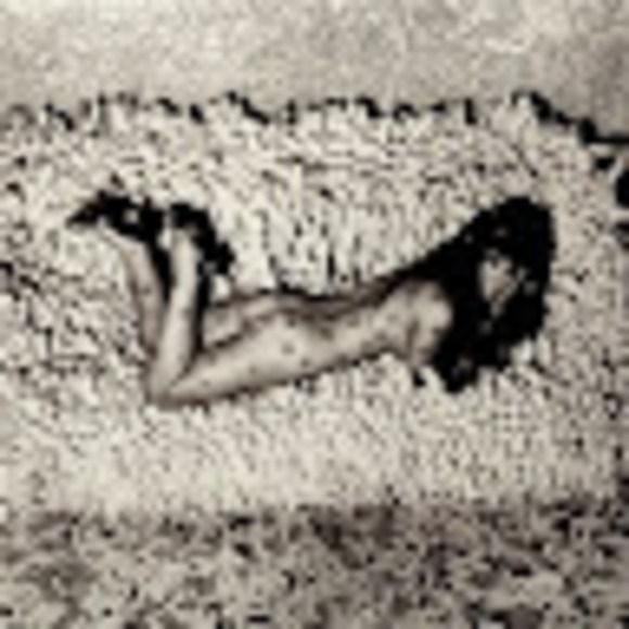 Meet your Posher, Jennifer - Picture 1 of 1